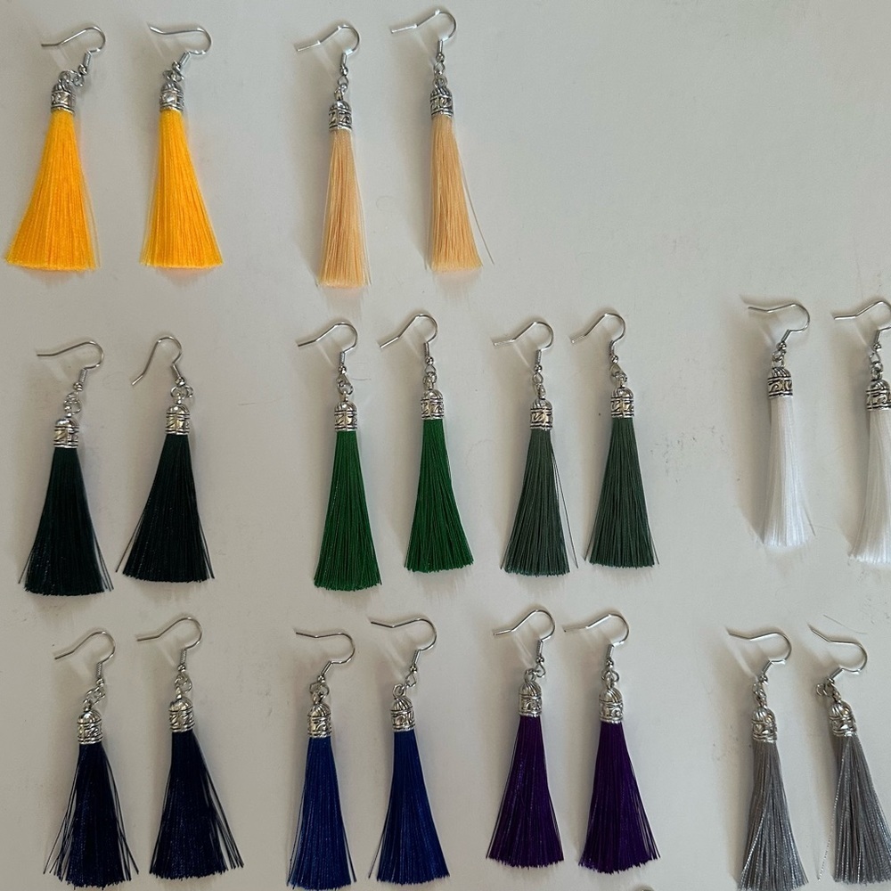 Orange tassel earrings - Picture 2 of 3